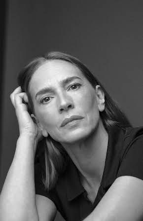 Laura Domínguez as 