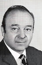 Gustavo Re como Médico