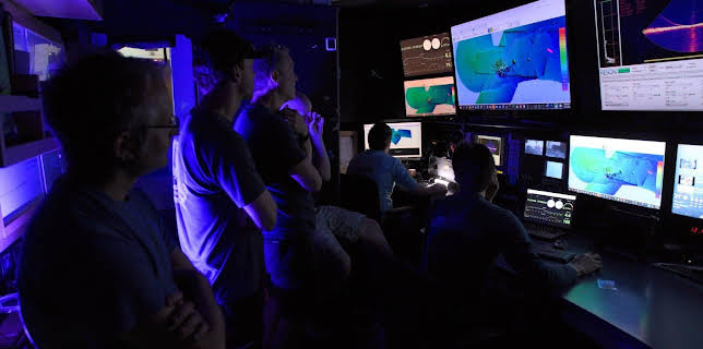 14:50: The Bermuda Triangle: Into Cursed Waters | Kabel Eins Doku | 11/30 2025