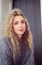 Frida Westerdahl som Estelle