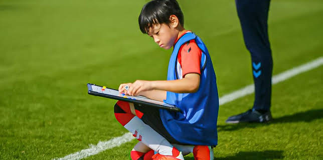 2:25 PM: The Football Academy (S1) | CBBC | 11/27 2025