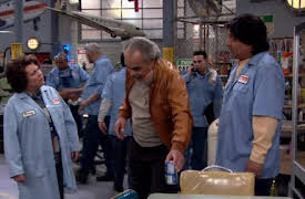 George Lopez: The Complete First & Second Seasons: Super Bowl