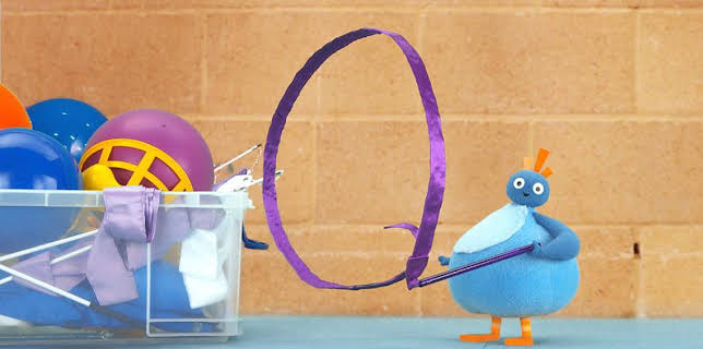 9:30 AM: Twirlywoos (S3) | Cbeebies | 11/20 2025