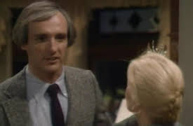 Family Ties Season 1: Elyse D'Arc