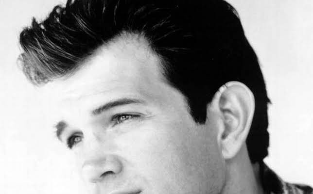 Chris Isaak