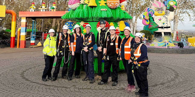 6:30 PM: Inside Legoland at Christmas | Channel 4 | 12/22 2025