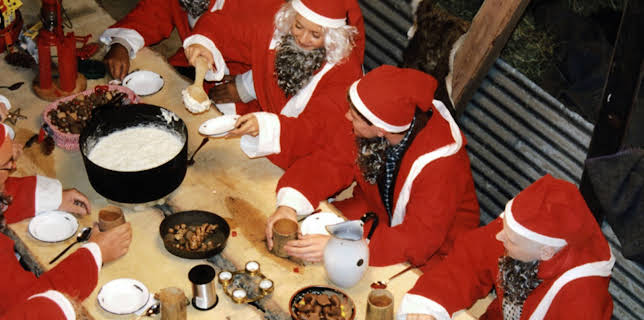 22:00: Nissene på låven (S1 E1) (S1) | MAX | 12/1 2025