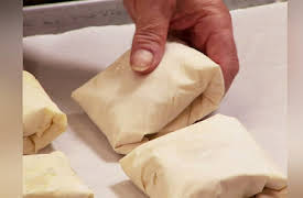 Diners, Drive-Ins, and Dives Season 6: Biscuits, Bagels and BLT's