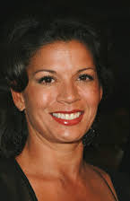 Dina Eastwood som 