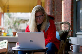 Finding Andrea, Season 1: Undercover