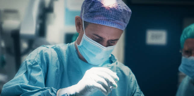 02:00: Med livet i hendene: Nattevakta | NRK 3 | 11/22 2025