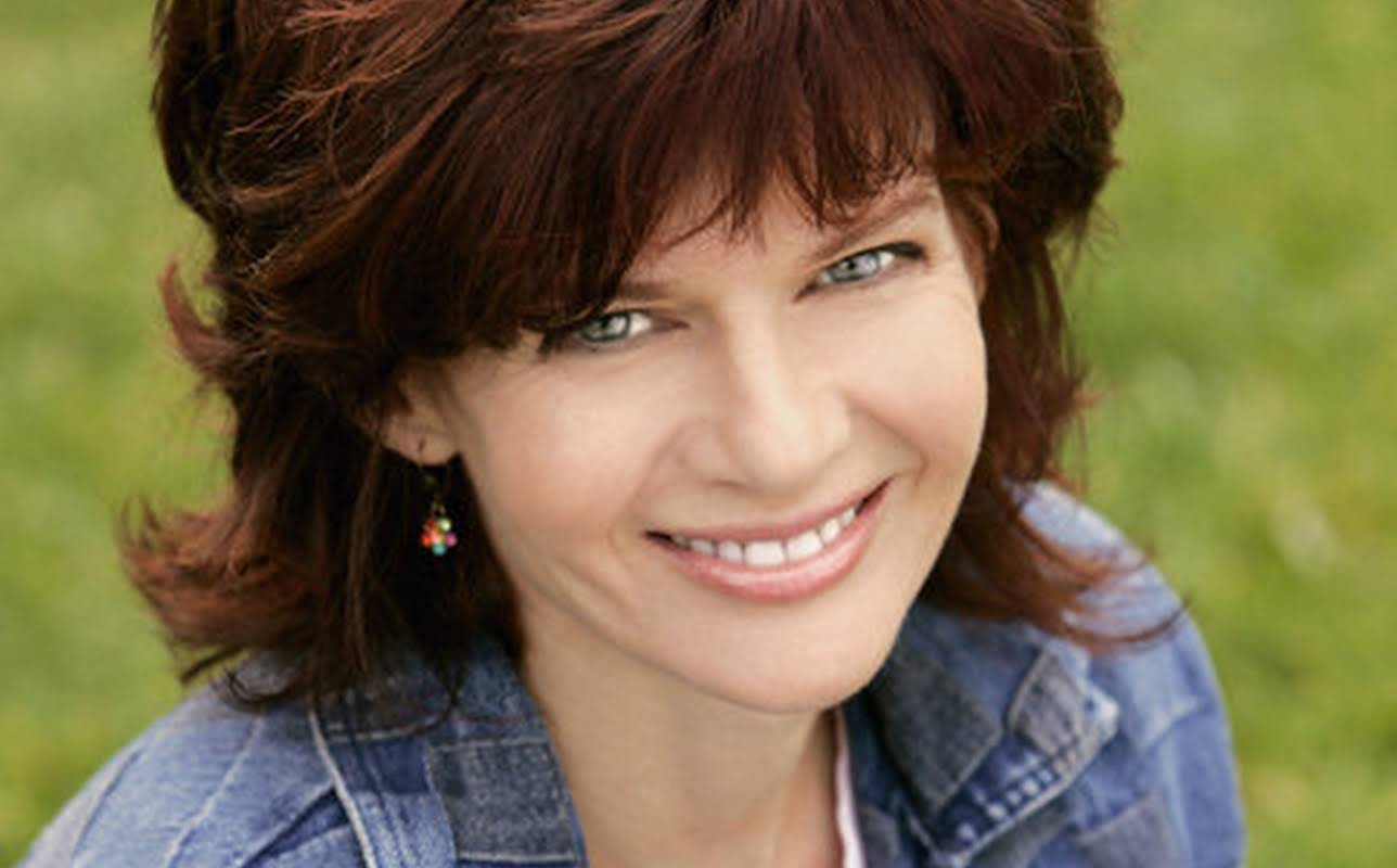 Laura Summer