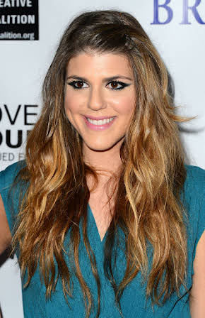 Molly Tarlov as 