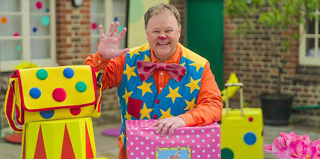 9:45 AM: Something Special (S14) | Cbeebies | 11/25 2025