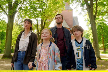 22:25: Einfach Nina | 3SAT | 10/28 2026
