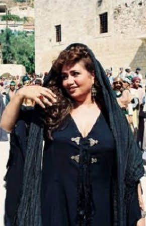 Laila Elwi as 