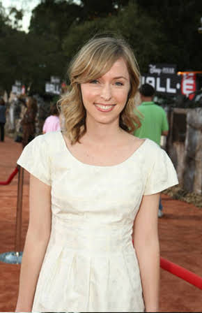 Elissa Knight as 
