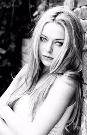 Lisa Zweerman as 