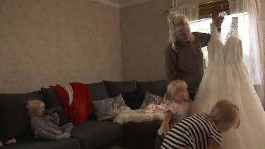 07:30: Unga Mammor (S5 E2) (S5) | TV3 | 4/18 2026