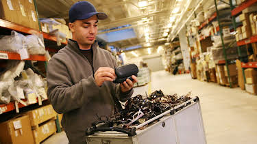 08:30: Baggage Battles (S1 E3) (S1) | Discovery Channel | 4/10 2026