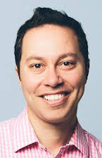 Sam Riegel como 