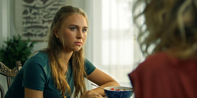 04:55: Sommaren med släkten (S4 E9) (S4) | Kanal 5 | 11/25 2025