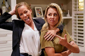 Kendra Sells Hollywood, Season 1: Single Mom Hustle