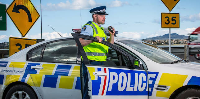 3:25 AM: Motorway Patrol (S14 E3) (S14) | Paramount | 12/13 2025