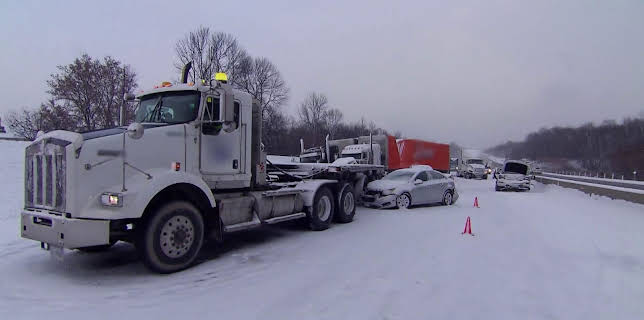03:00: Heavy Rescue: 401 (S5 E2) (S5) | TV10 | 11/8 2025