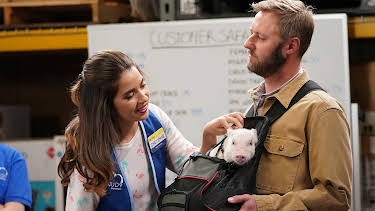 19:25: Superstore (S5 E20) (S5) | Viasat Series | 3/27 2026