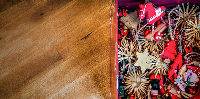 7:00 PM: Secrets of the Christmas Factory | Channel 5 | 12/5 2025