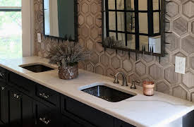 Bargain Mansions, Season 1: The Swing of Things