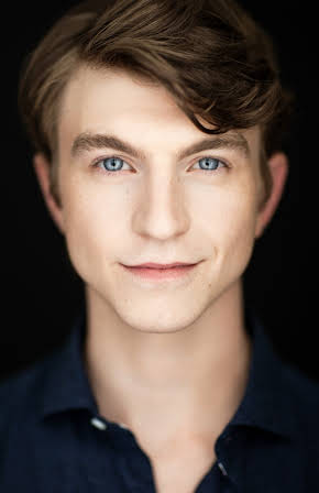 Rowen Kahn as 