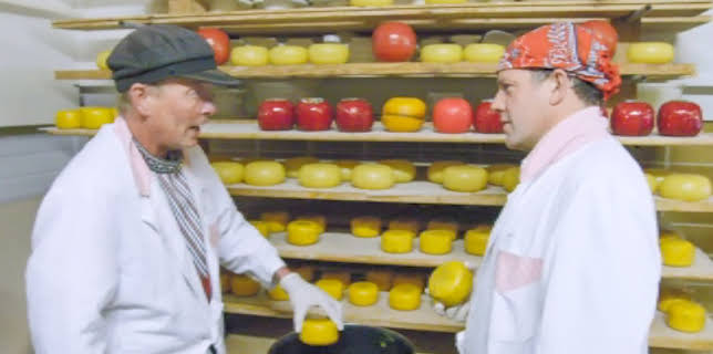 3:25 AM: Food Unwrapped | More 4 | 12/3 2025