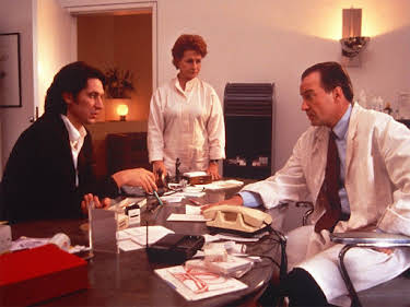 02:00: Kommissar Rex | Sat1 | 4/28 2026