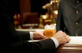 The Everyday Guide to Spirits and Cocktails: Tastes and Traditions: Rum - The Versatile Spirit