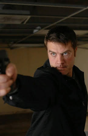 Tony Donno as Andrew Banning