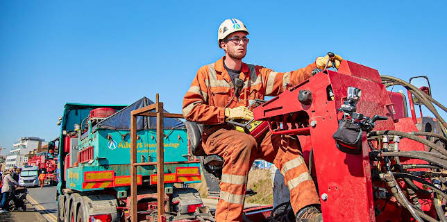 4:00 PM: Trucking Heavy (S1 E2) (S1) | Paramount | 2/3 2026