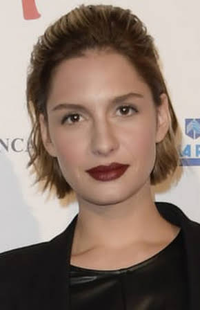 Beatrice Arnera as 