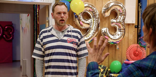 10:50: Side om Side: Reunion | NRK 2 | 11/17 2025