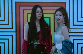 Celebrity: #pandoras_ask #världen_de_lever_i