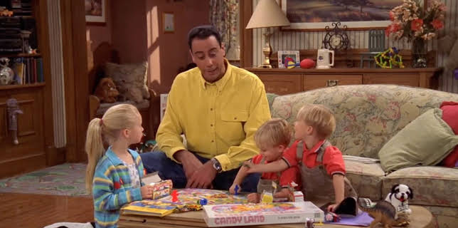 8:15 AM: Everybody Loves Raymond | Channel 4 | 2/9 2026