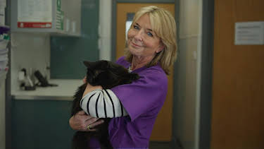 3:00 AM: Fern Britton: Inside the Vet's (S1 E6) (S1) | ITV3 | 6/21 2026