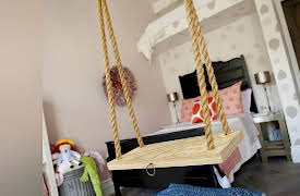 Genevieve's Renovation Season 1: Busting On Through