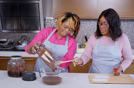 Bake and Make Up: Season 1: Marsha and Mable