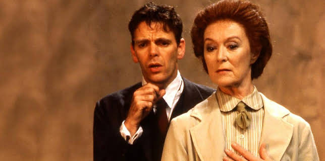 10:00 PM: Lowry: A Simple Man | BBC Four | 2/25 2026