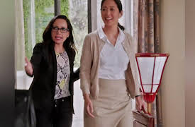 Girlfriends' Guide to Divorce, Season 1: Rule #21: Leave Childishness to Children