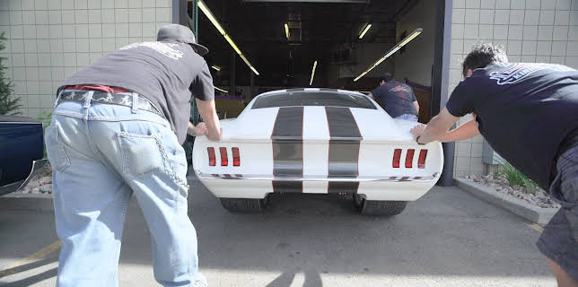 00:15: Kindig Customs (S3 E9) (S3) | Discovery Channel | 2/17 2026