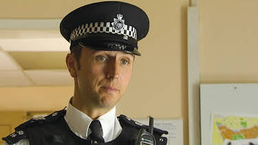 11:00 AM: The Bill (S28 E18) (S28) | W | 4/11 2026