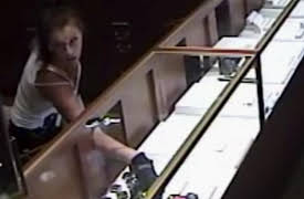 FEDS, Season 1: The Diamond Diva